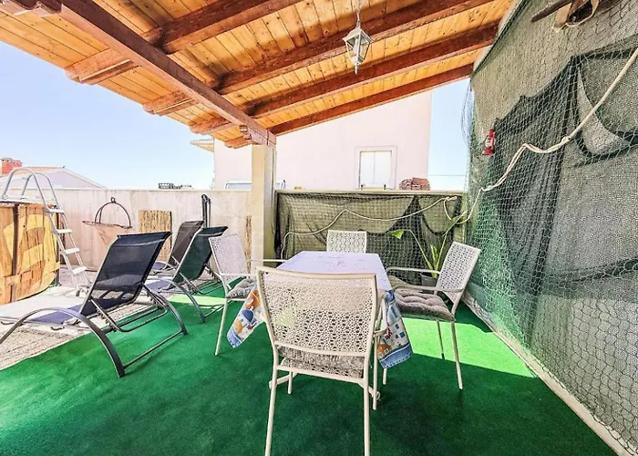 Lara Sveti Filip i Jakov