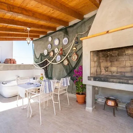 Villa Lara